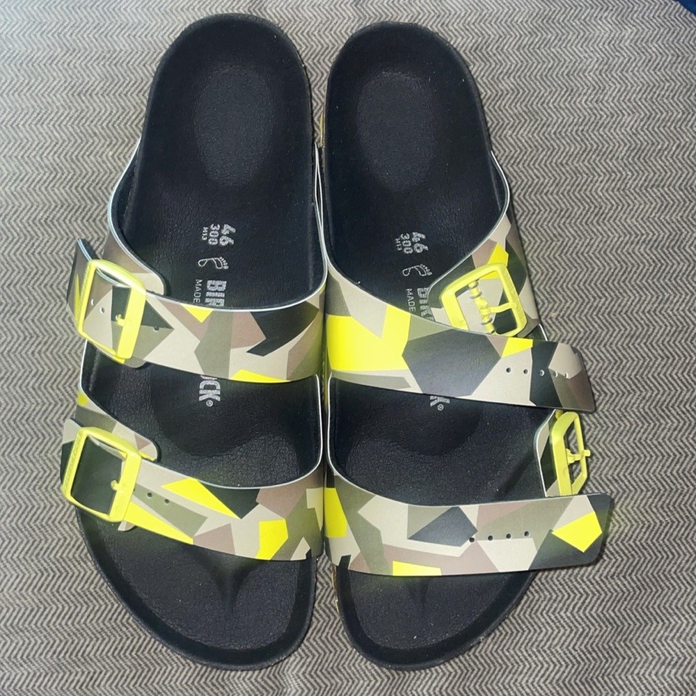 Men’s Birkenstock Yellow Multi Grapgic RARE Sandals Size 13 - Picture 13 of 16